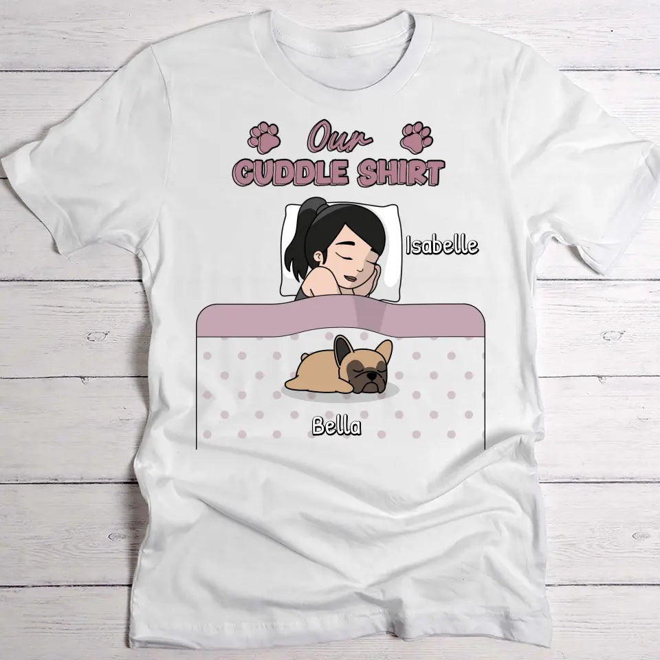 Cuddle time with pets Single - Personalised T-Shirt