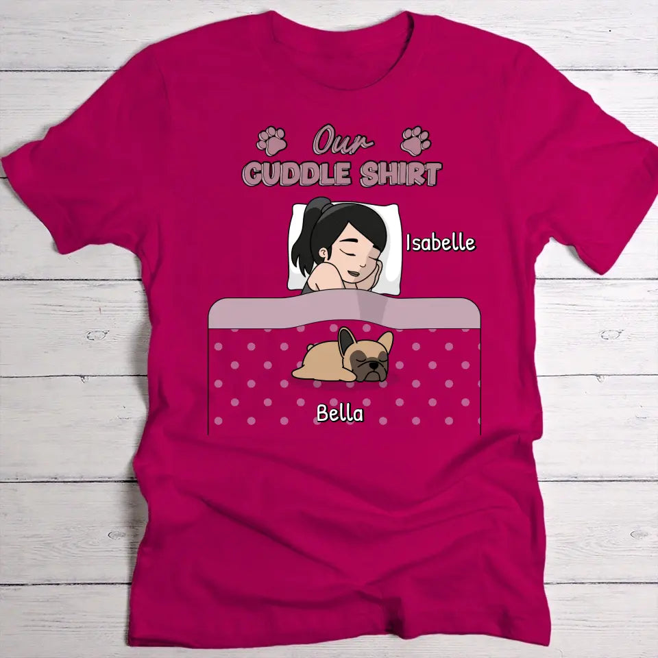 Cuddle time with pets Single - Personalised T-Shirt